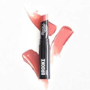Brooke USA neutral natural color lip balm Hannah